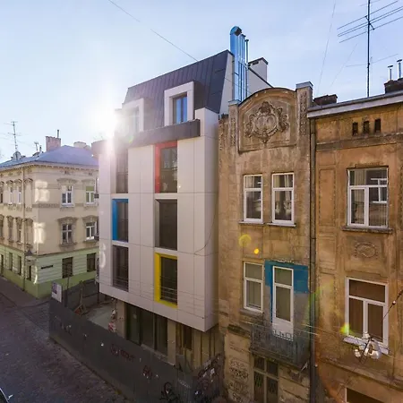 8 Svyatoho Teodora Square Apartments Lemberg Exterior foto