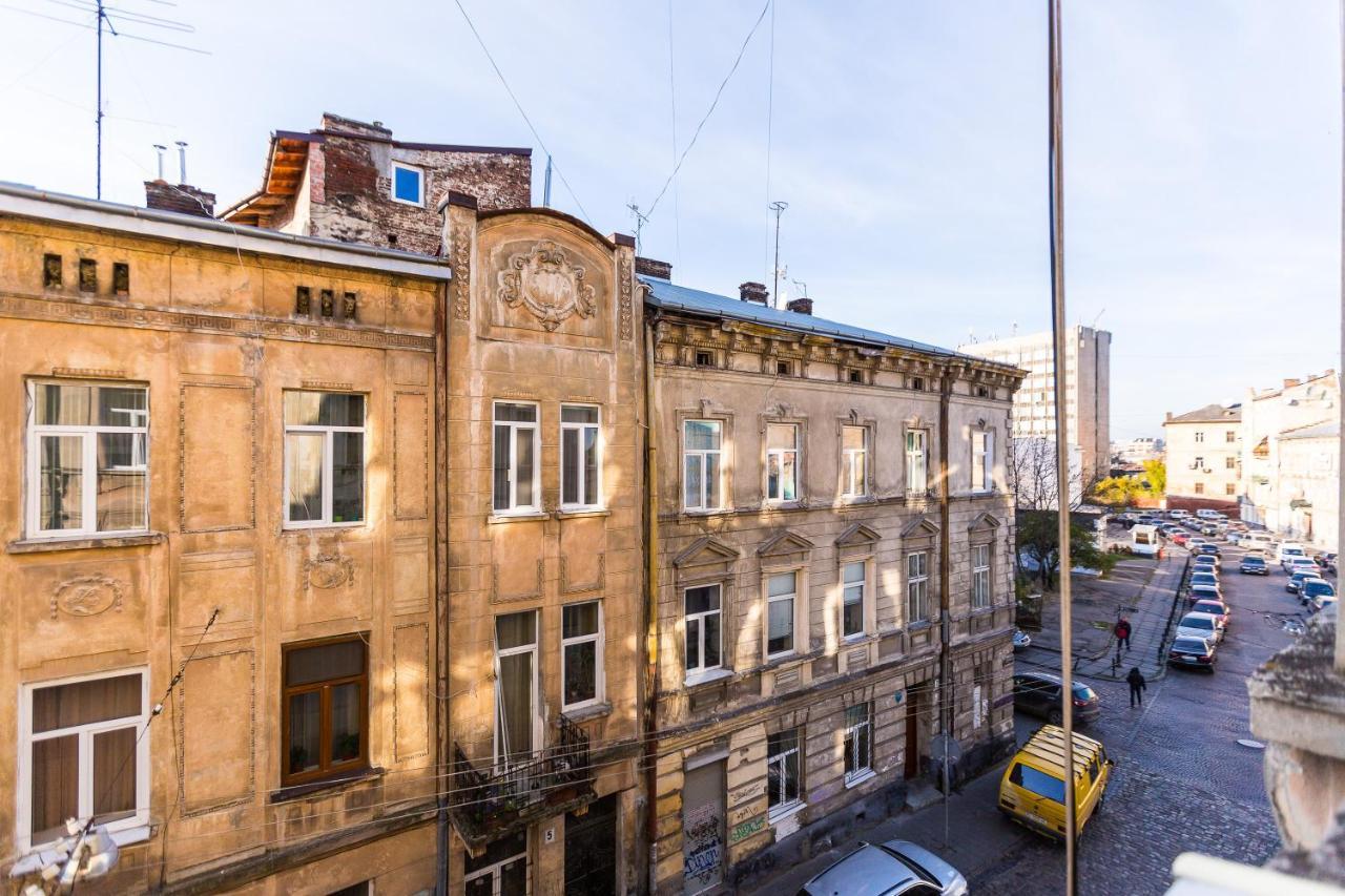 Apartment 8 Svyatoho Teodora Square Lemberg