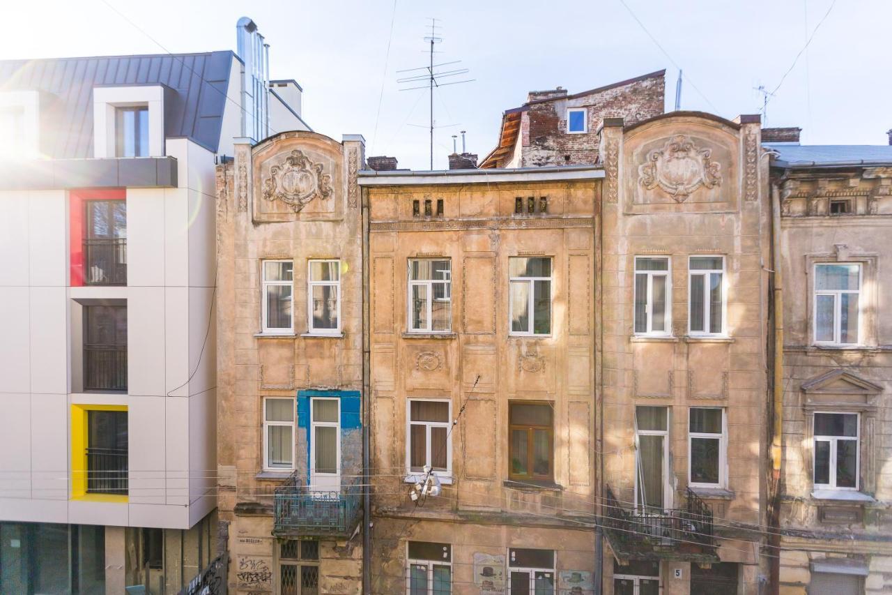8 Svyatoho Teodora Square * Львів